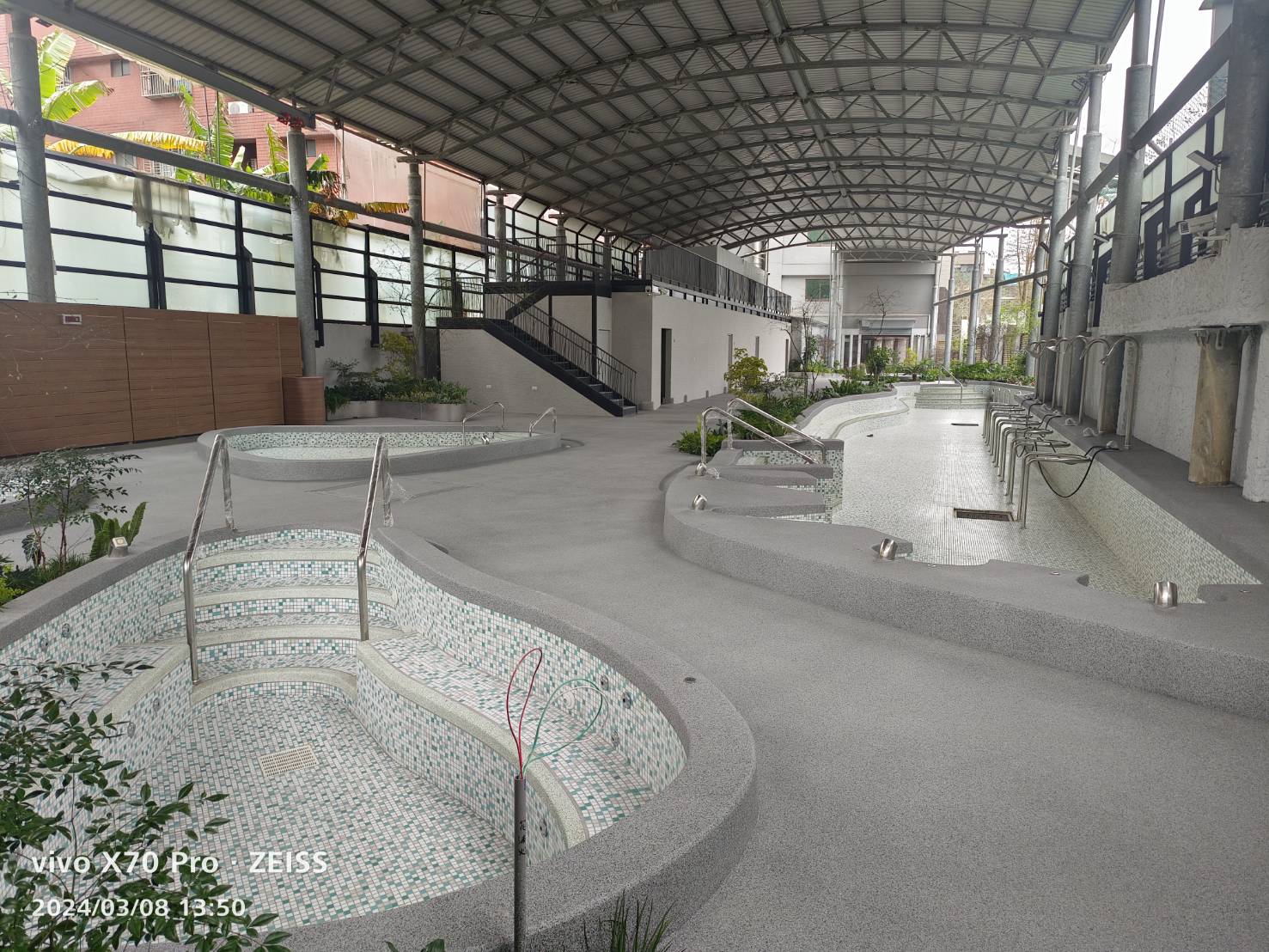 藤原地面止滑型用多彩漆