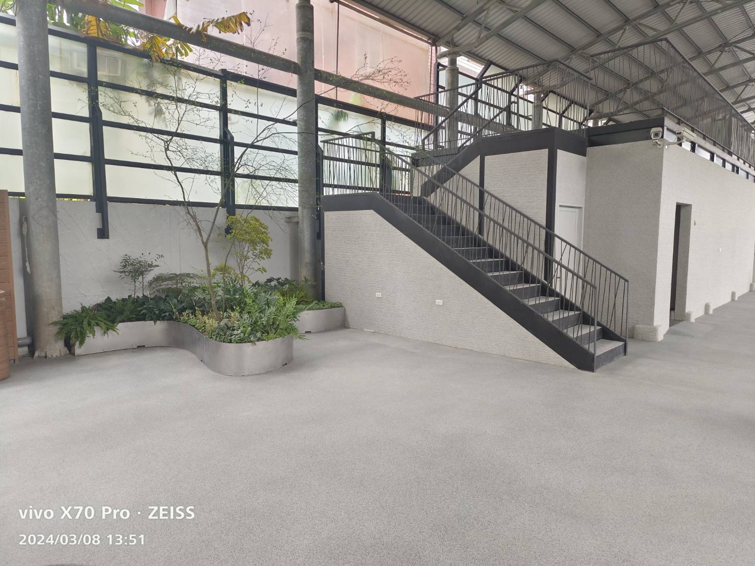 藤原地面止滑型用多彩漆