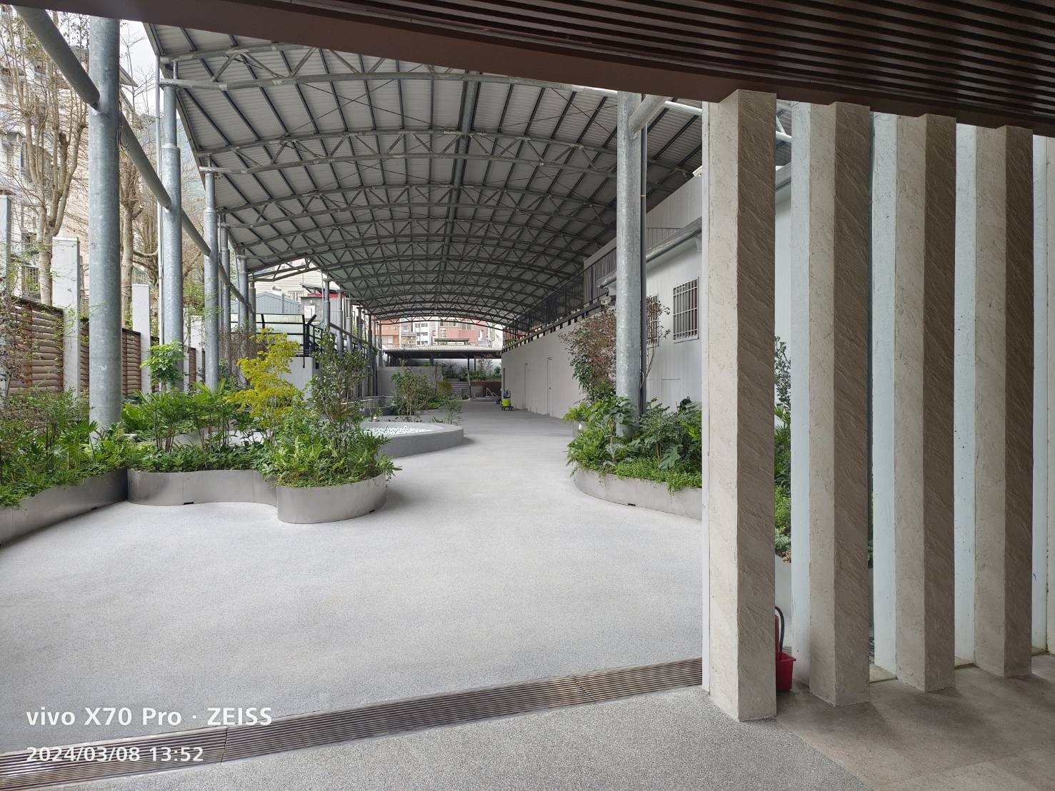 藤原地面止滑型用多彩漆